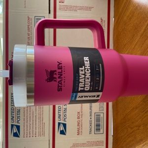 Azalea Stanley Quencher BNWT